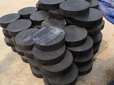 申扎县板式橡胶支座由若干层橡胶片与薄钢板经加压硫化